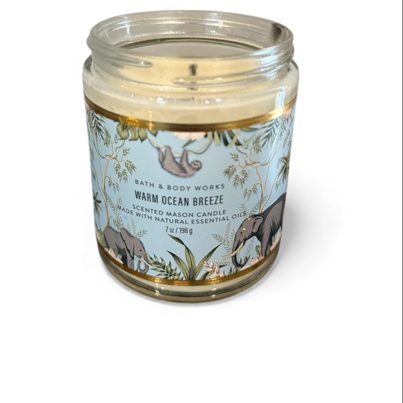 Bath & Body Works Warm Ocean Breeze Scented Candle - Picture 2 of 2